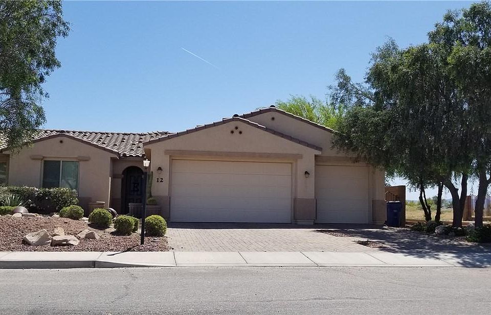 1st image of 12 Torrey Pines Dr S