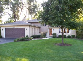 328 S Edgewood Ave, Wood Dale, IL 60191