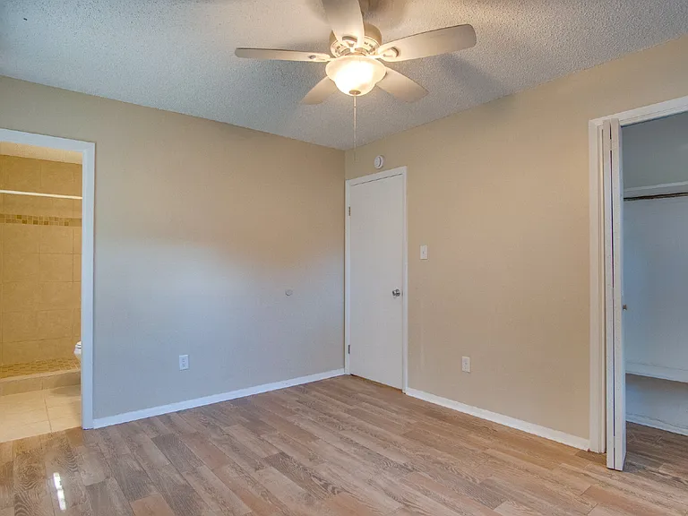 386 Quigley Rd — Photo 16