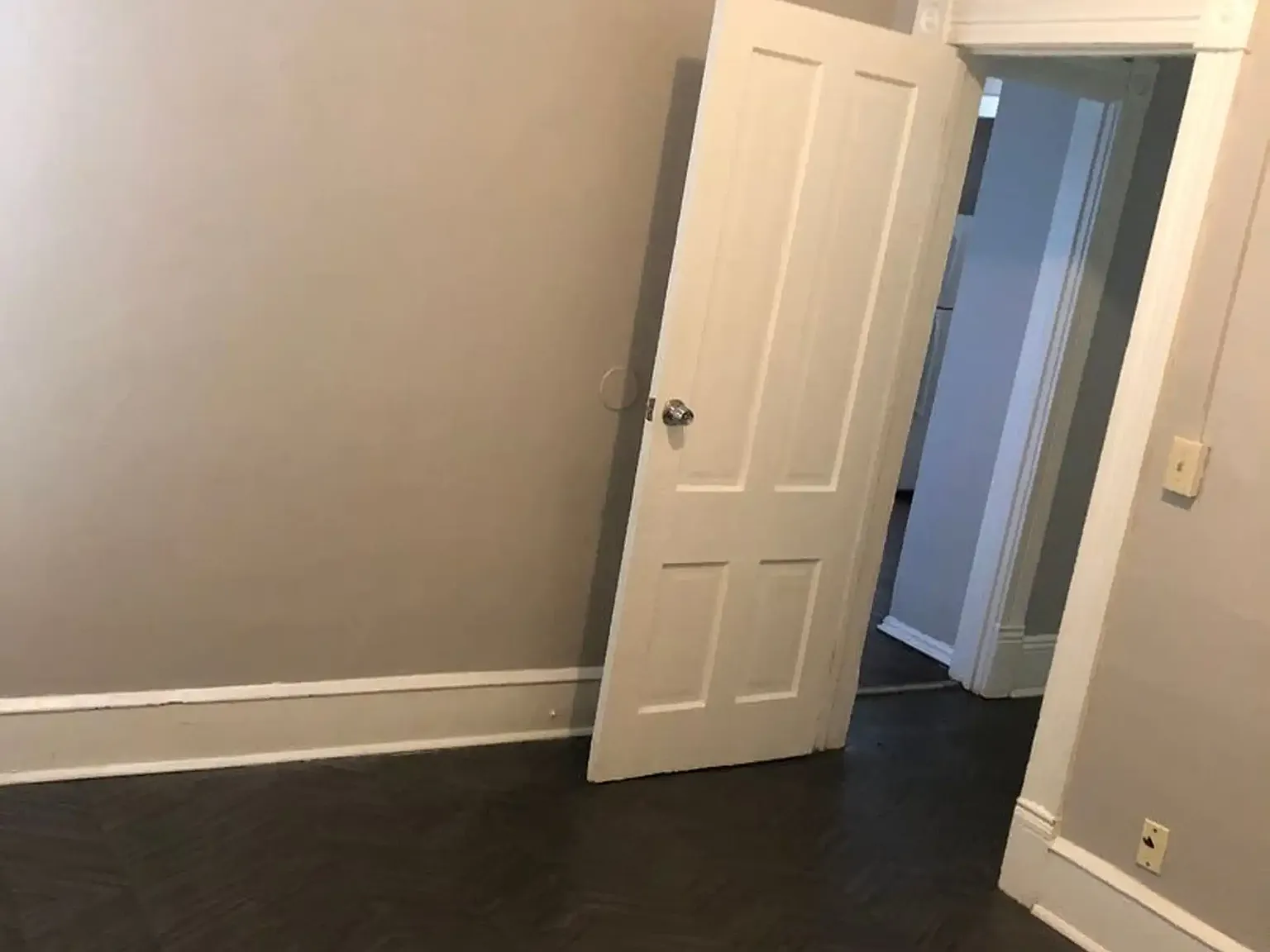 2 bed, 950 sqft, $1,350 — Photo 3