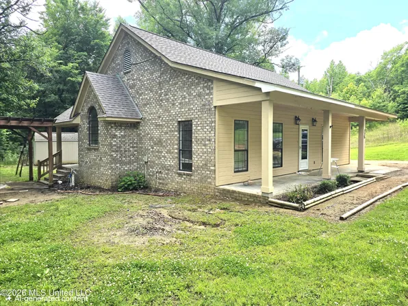 775 Flag Lake Rd, Sarah, MS 38665