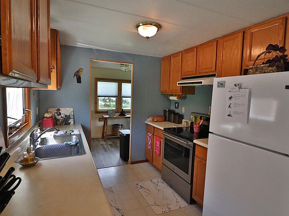 5th image of 414 Southfork Rd