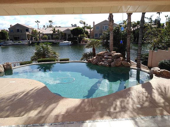 2nd image of 3145 S Laguna Dr