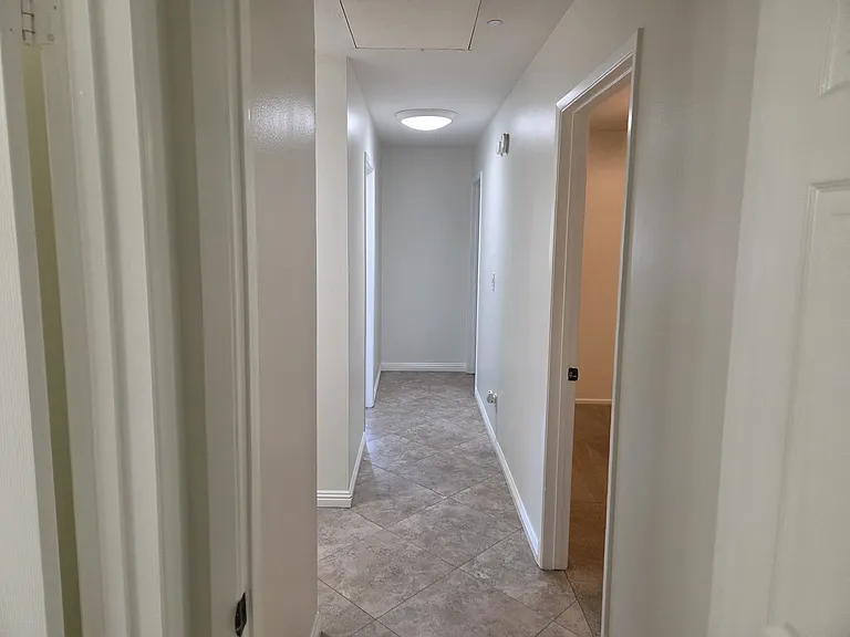 1037 Alta Vista Dr — Photo 35