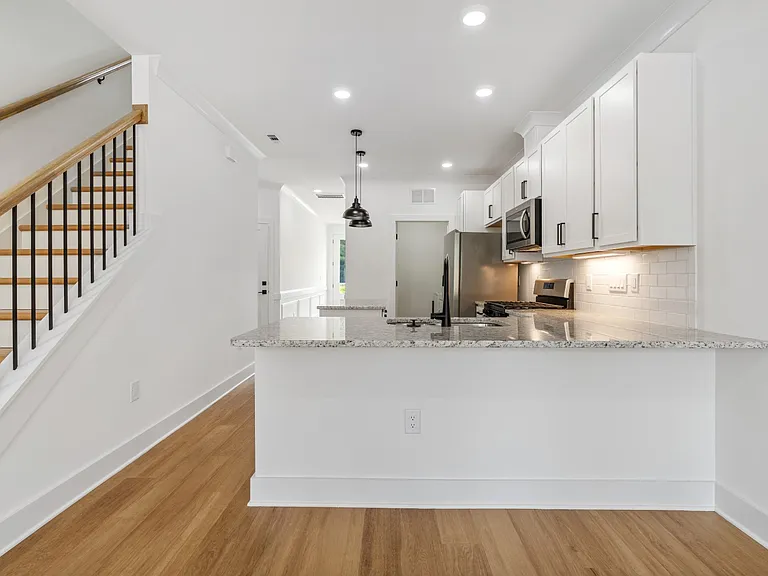 4603 1/2 Malone Ct — Photo 16
