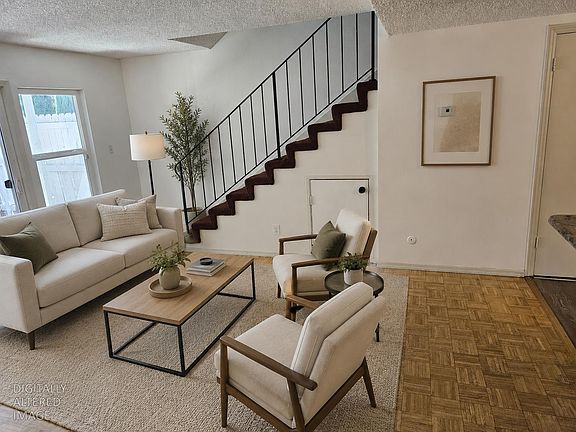 4th image of 5616 Hillsdale Blvd APT C