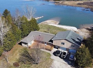 20295 E Paradise Point, De Tour Village, MI 49725