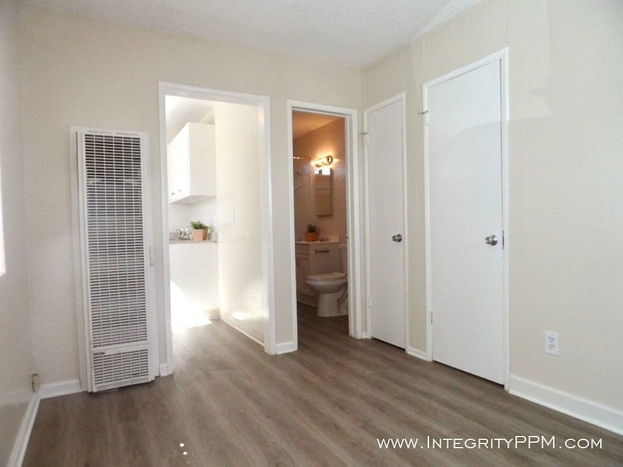 1st image of 5840 Albemarle St #1