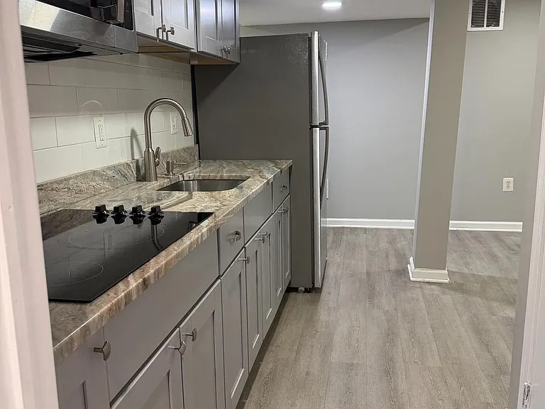 8302 Stanwood St — Photo 2