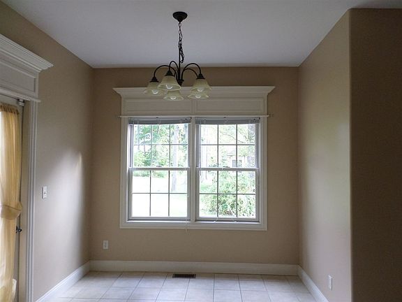 4th image of 18390 Summer Wind Ln