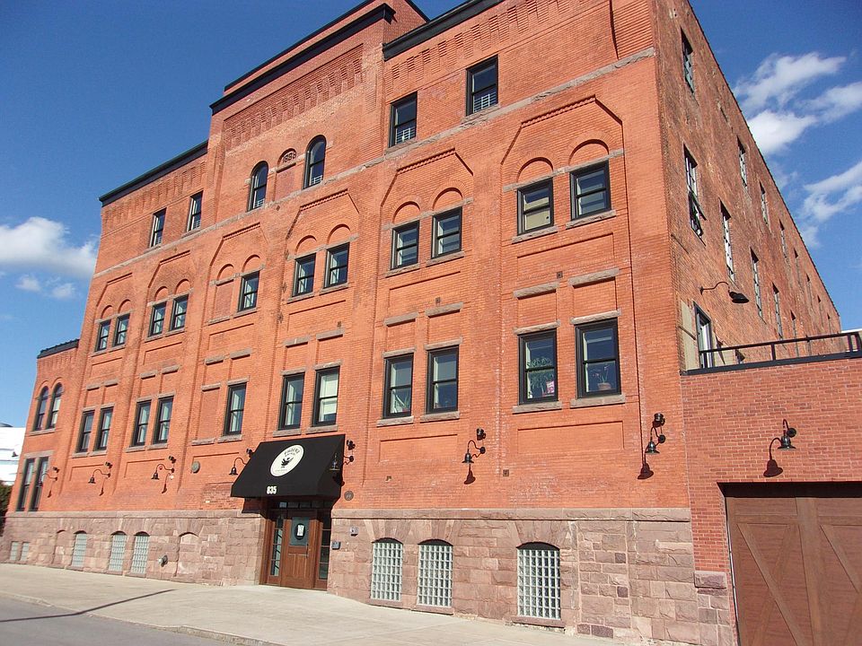 1st image of 847 Washington St #114