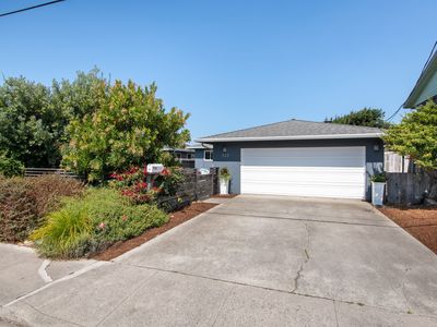 523 Metzgar St, Half Moon Bay, CA, 94019