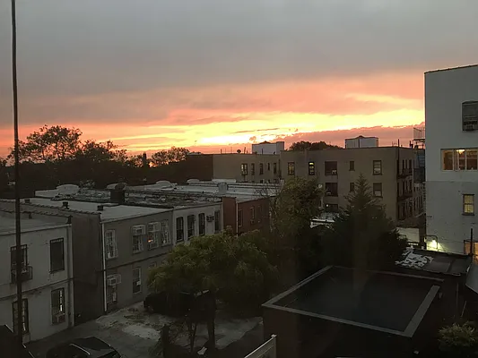 Rented by Mdays Realty | media 5