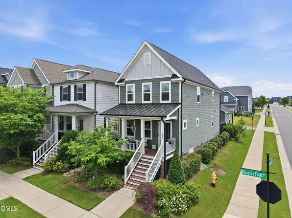 281 Douglas Falls Dr, Wendell, NC 27591