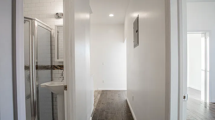 Rented by Nooklyn NYC LLC | media 16