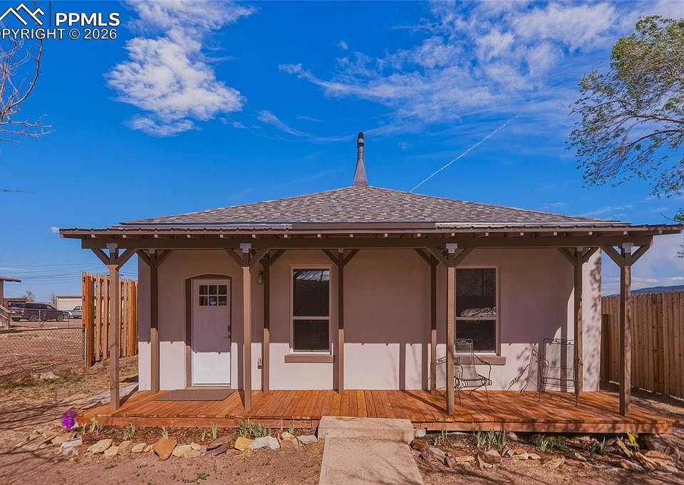 1st image of 1610 San Luis St