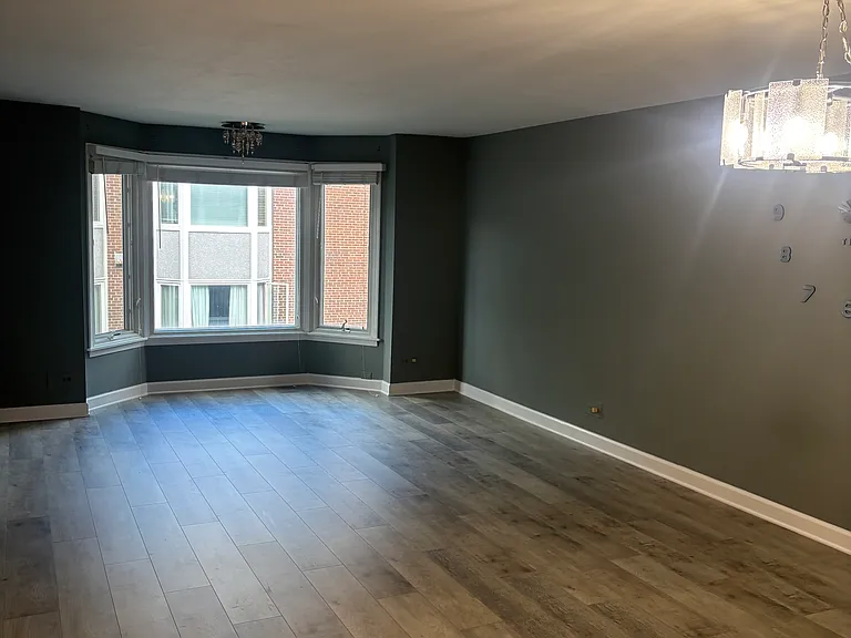 2600 Windsor Mall #2B — Photo 2