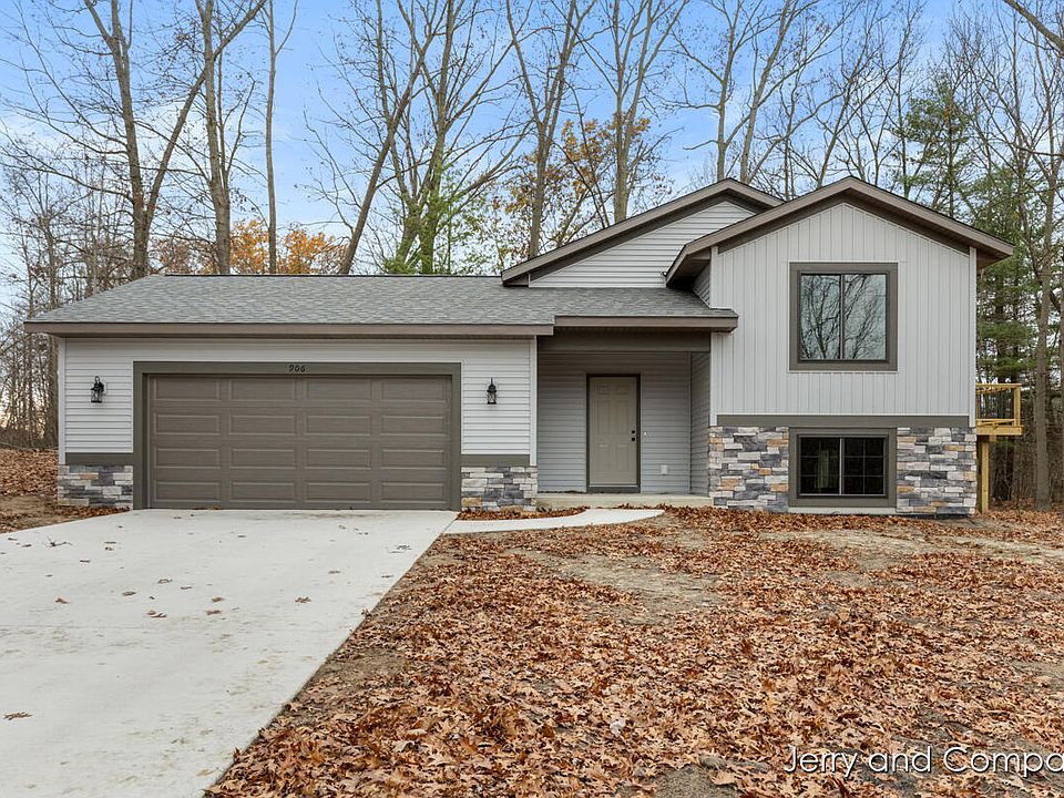 1st image of 906 Blueberry Pine Ct