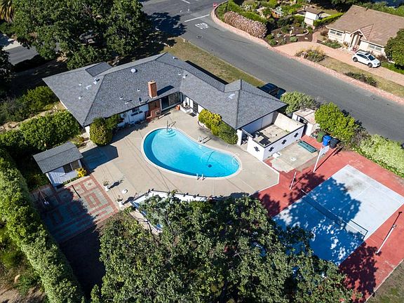 4th image of 1356 La Jolla Dr