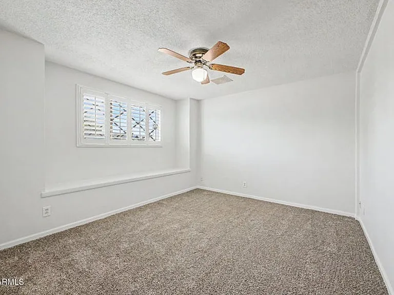 8501 E Roanoke Ave — Photo 12