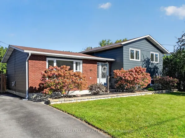 181 Wellington St, Carleton Place, ON K7C 1B4