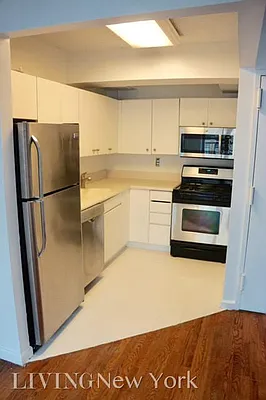 Rented by Living New York | media 35