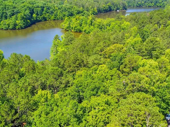 303 Canterbury Dr #16, Lagrange, GA 30241