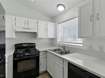 661 Anne Ln, Henderson, NV, 89015