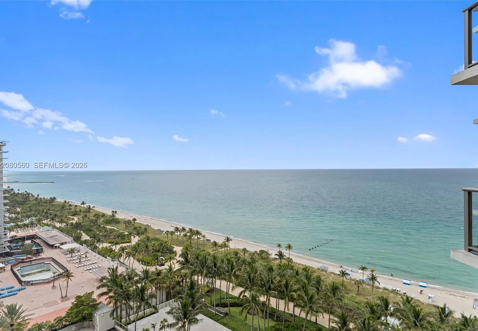 Bal Harbour Center Condo — Photo 2