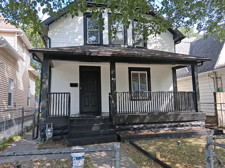 311 Hanover St — Photo 1