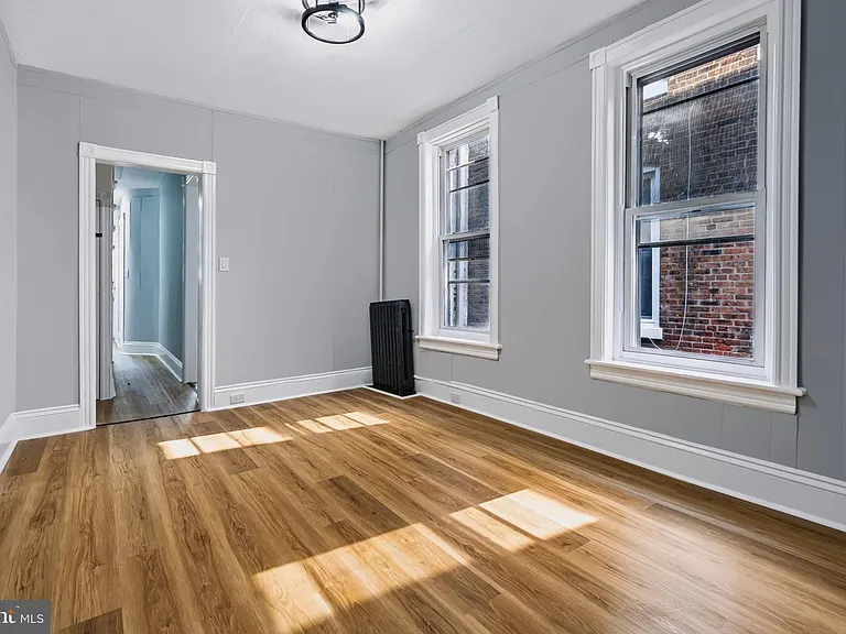 309 Academy St — Photo 10