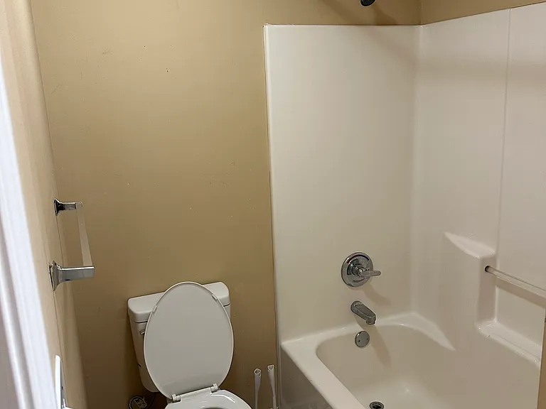 145 Evvalane Dr #A — Photo 7