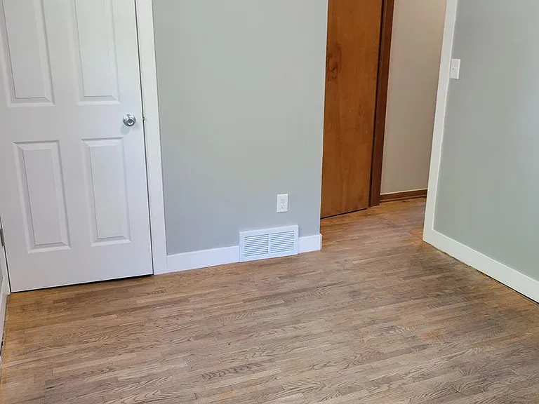 220 Church St — Photo 21