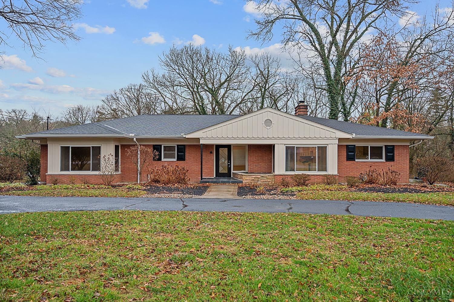 2581 Section Rd, Cincinnati, OH 45237 | Zillow