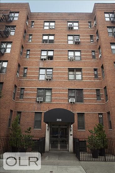1st image of 305-313 W 18th St #4A