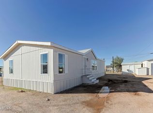 596 S Delaware Dr, Apache Junction, AZ 85120