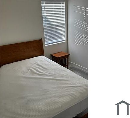 2nd image of 1538 W 83rd St #4