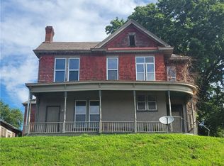 1023 Isadore St, Saint Joseph, MO 64501
