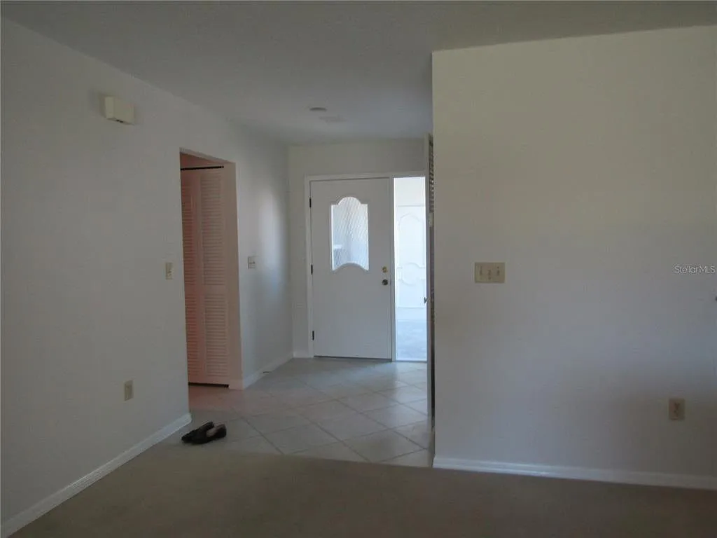 Building Photo - 3010 Ringwood Mdw #6