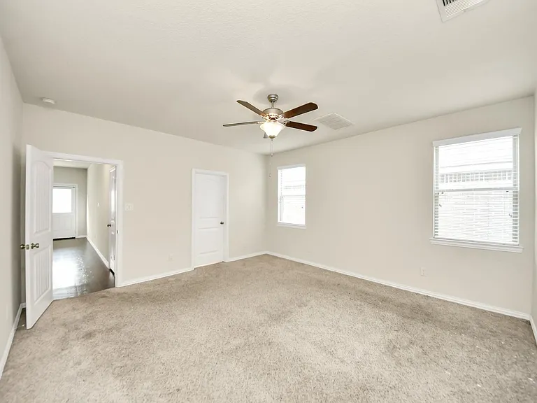 1437 Northwood Springs Dr — Photo 18