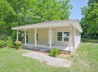 124 West St, Thomson, GA 30824