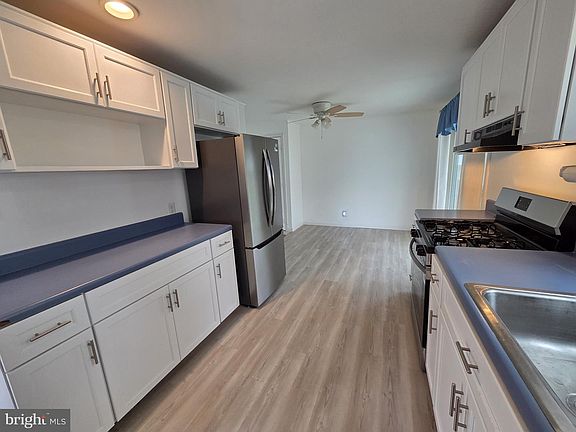 5th image of 506 Harvey Rd