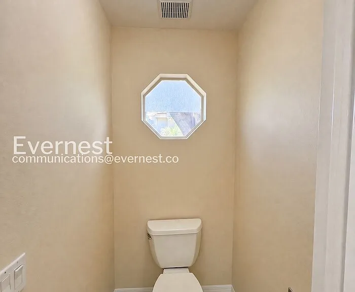 5609 Rosewall Cir — Photo 10
