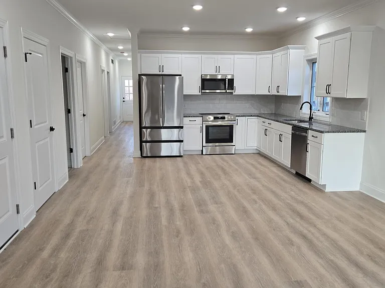 5968 N Lake Rd #A — Photo 1