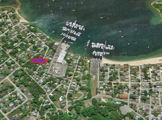 8 Green St, Carver, MA 02330