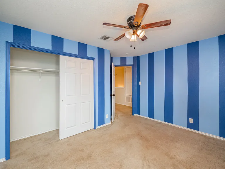 141 Clover Cv — Photo 34