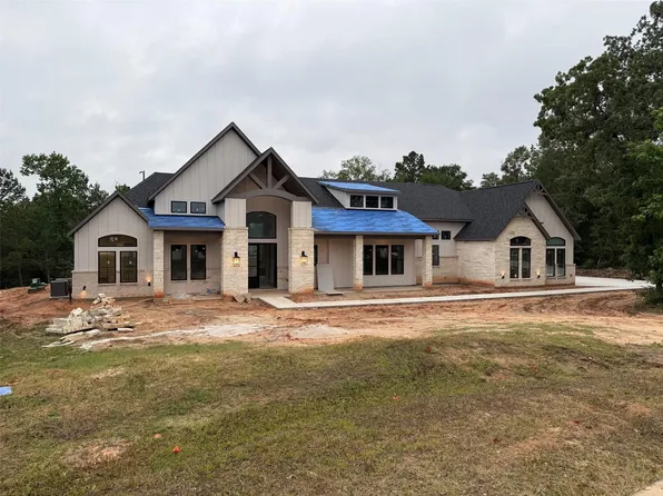7520 Sowell St, Montgomery, TX 77316