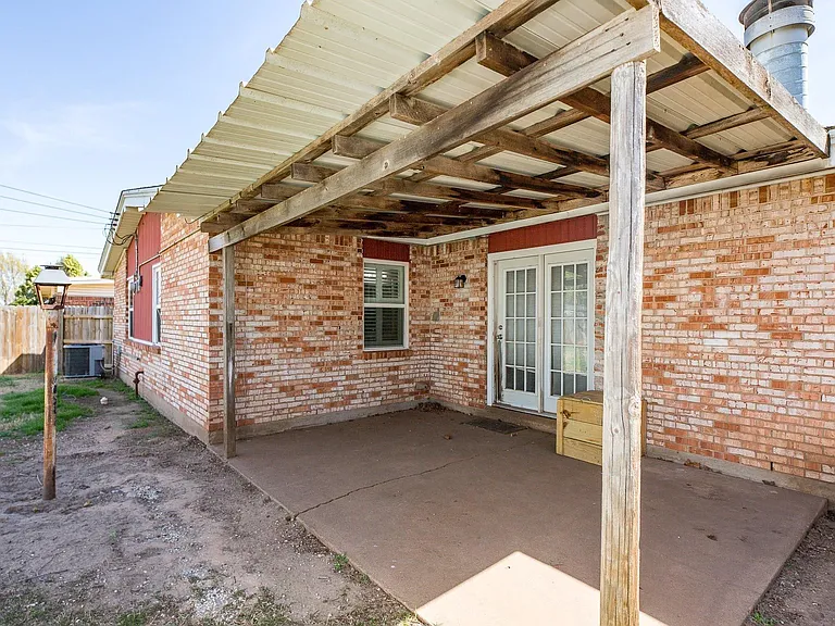 4602 Karla St — Photo 26