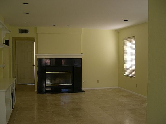 5th image of 498 Savona Way