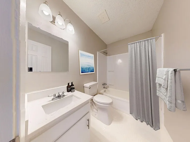 Gulf View Apartments — Photo 48